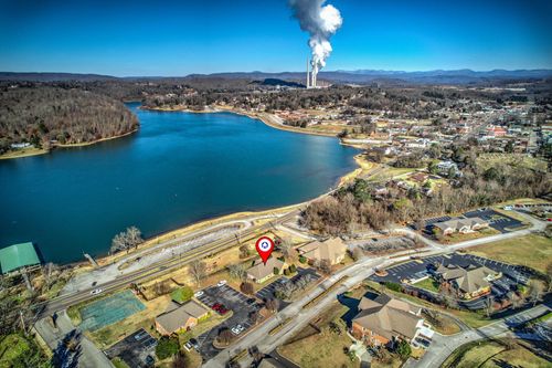 1002 Bradford Way, Kingston, TN, 37763-3100 | Card Image