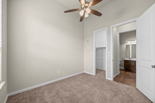 433 Stoney Point Rd, House other with 4 bedrooms, 3 bathrooms and null parking in Austin TX | Image 20