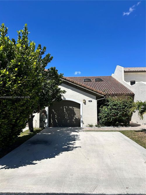 11519-11519 Sw 84th Ln, Miami, FL, 33173-4204 | Card Image