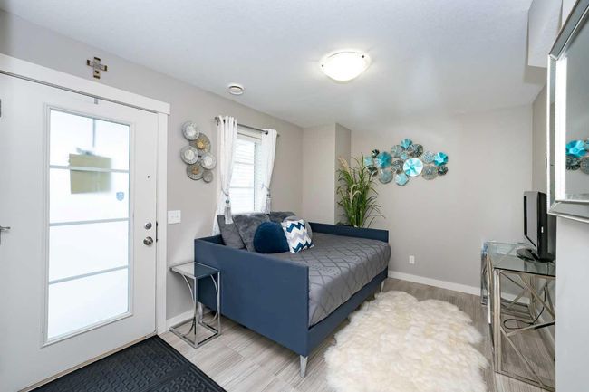610 Redstone View Ne, Townhouse with 2 bedrooms, 3 bathrooms and 2 parking in Calgary AB | Image 5