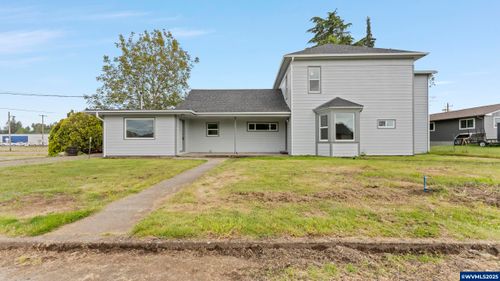 918 W Darby St, Stayton, OR, 97383-1581 | Card Image