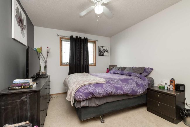518 12 Street S, Home with 4 bedrooms, 2 bathrooms and 4 parking in Lethbridge AB | Image 12