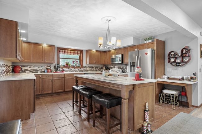 2145 Coldstream Ave Ne, House other with 3 bedrooms, 2 bathrooms and null parking in Cedar Rapids IA | Image 9