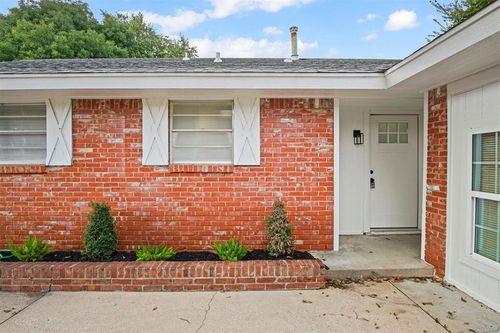 3500 Del View Dr, Del City, OK, 73115-4334 | Card Image