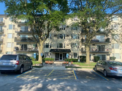a211-5506 Lincoln Ave, Morton Grove, IL, 60053-3405 | Card Image