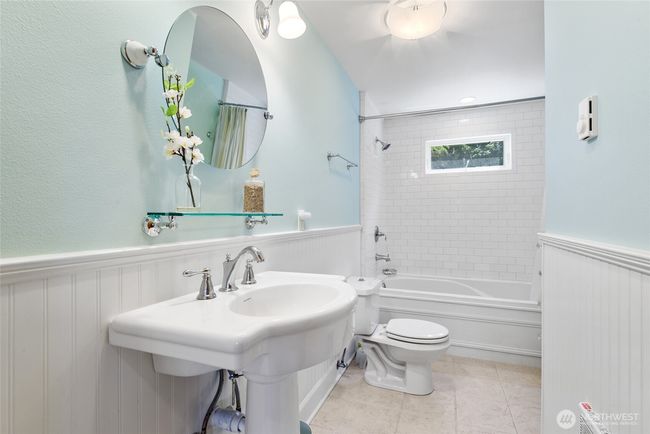 cabin 3 full bath | Image 32