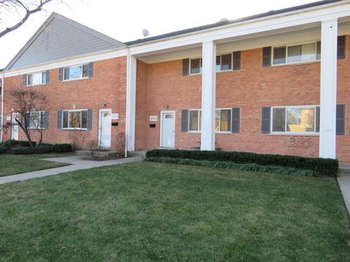 2001 Walters Ave, Northbrook, IL, 60062-4525 | Card Image
