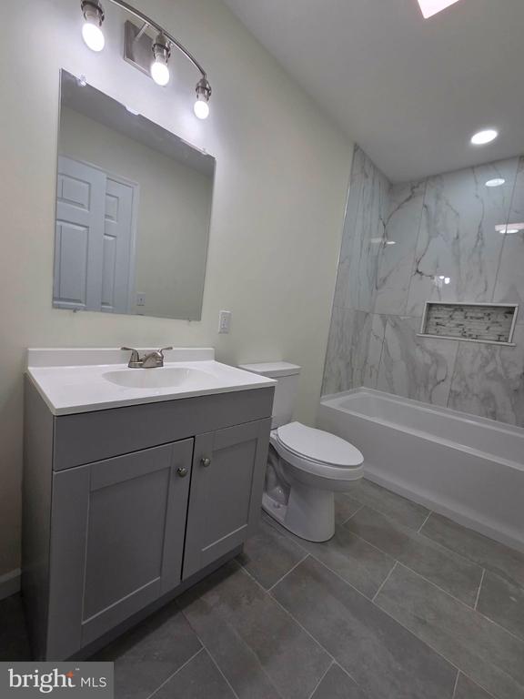 Residential Lease in CAMBRIDGE 4