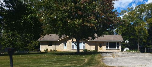 1949 Sunny Acres Dr, Bedford, IN, 47421-7832 | Card Image