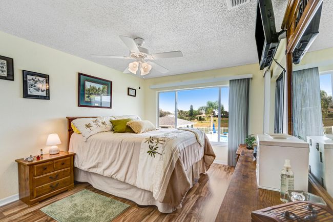 Living Rm - View to Door to Primary Bedroom | Image 18