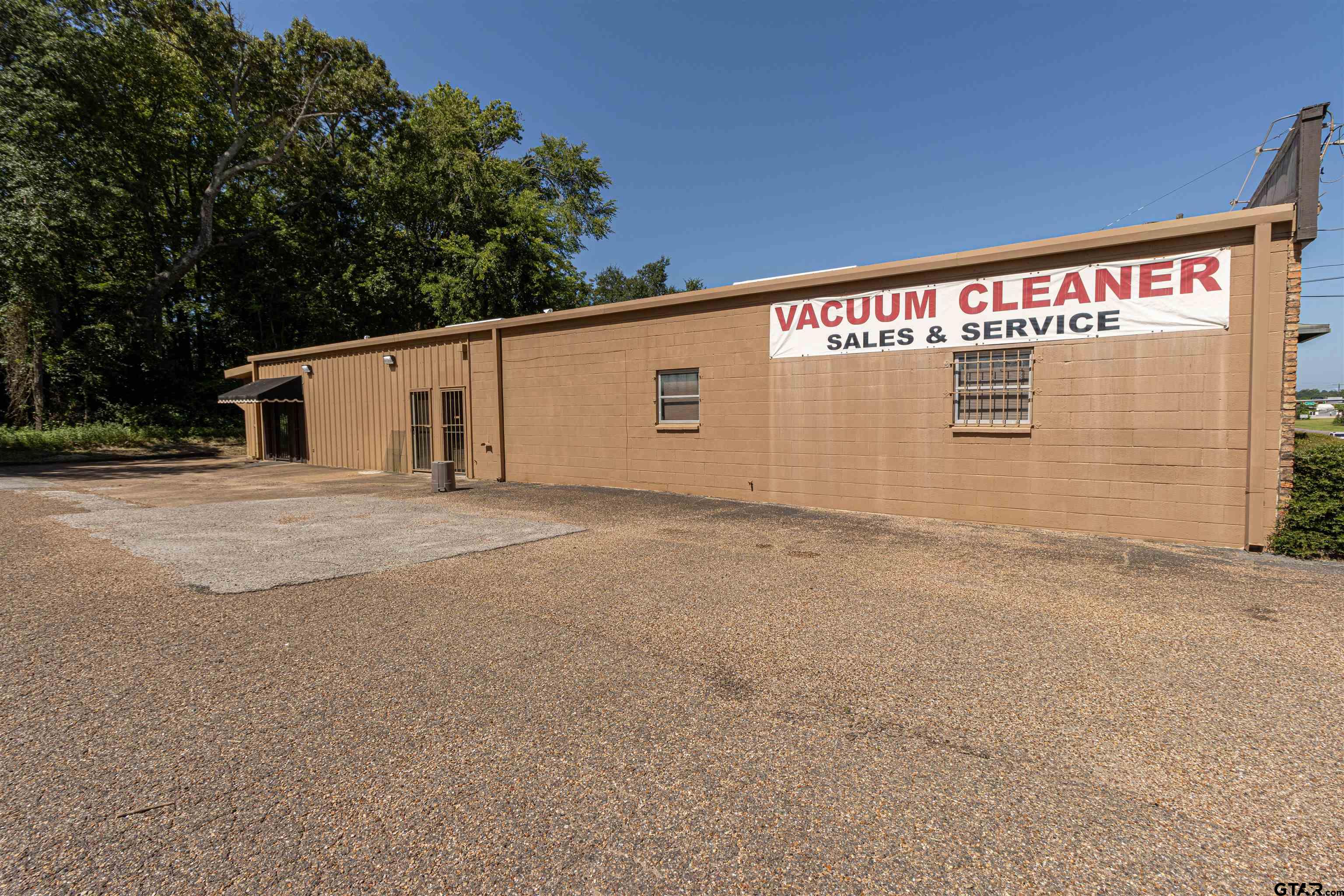 Commercial Lease in Tyler 4