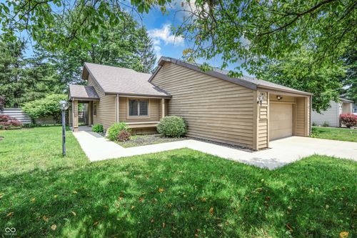 4462 Carya Sq, Columbus, IN, 47201-4944 | Card Image