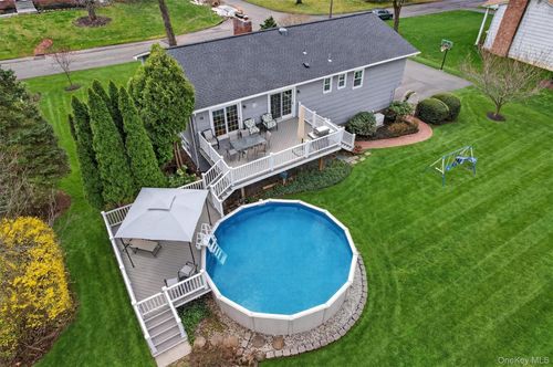 20 Prides Xing, New City, NY, 10956-6233 | Card Image