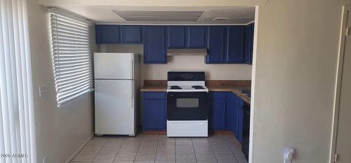 28-15601 N 27th St, Phoenix, AZ, 85032-3627 | Card Image