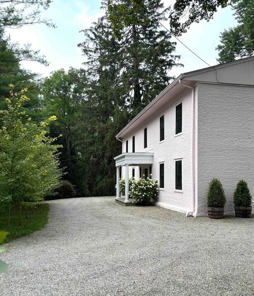 2461 Salt Point Tpke, Clinton Corners, NY, 12514-2302 | Card Image