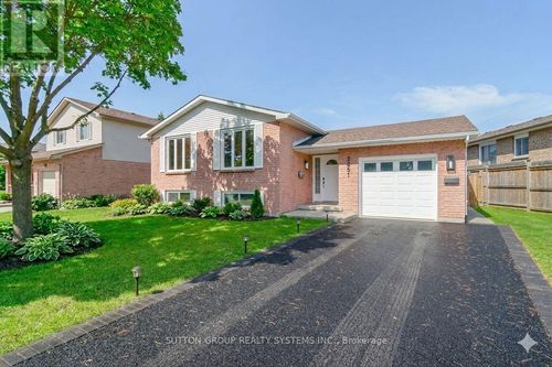 19 Lorraine Dr, Cambridge, ON, N1R6N9 | Card Image