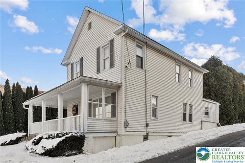 320 Garibaldi Ave, Roseto, PA, 18013-1353 | Card Image