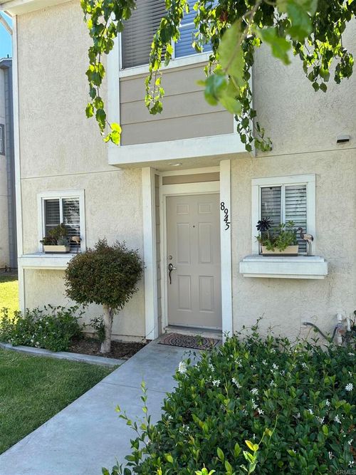 8945 Arlingdale Way, Spring Valley, CA, 91977-3354 | Card Image