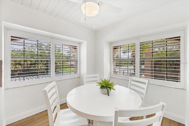 EAT IN KITCHEN AREA | Image 20