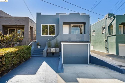 710 Cornell Ave, Albany, CA, 94706-1703 | Card Image