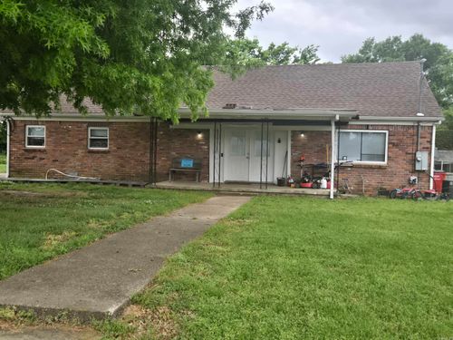 1100 Rock St, Morrilton, AR, 72110-2438 | Card Image