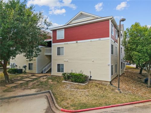 303-521 Southwest Pkwy, College Station, TX, 77840-7134 | Card Image