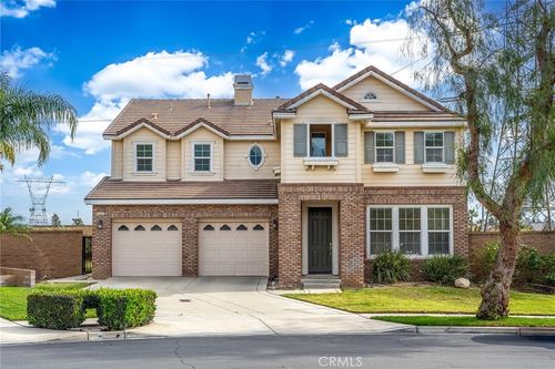 15621 Pisa Ln, Fontana, CA, 92336 | Card Image