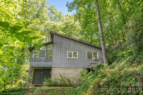 376 Stoney Brook Road, Penrose, NC, 28766 | Card Image