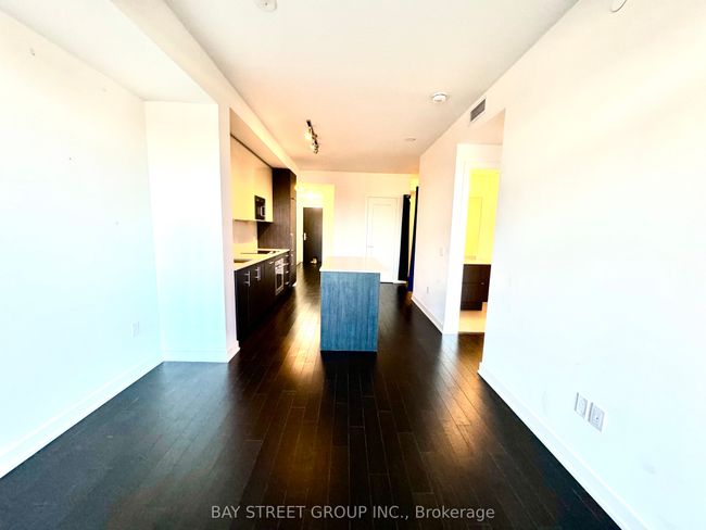 906 - 330 Richmond St W, Condo with 2 bedrooms, 1 bathrooms and null parking in Toronto ON | Image 9