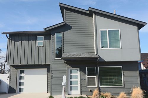 11909 E 2nd Ln, Spokane Valley, WA, 99206-6244 | Card Image