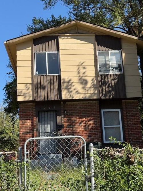 1219 Sullivan Ave, Saint Louis, MO, 63107-3917 | Card Image