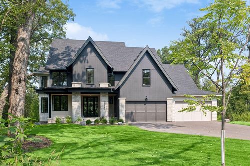 5570 Wedgewood Dr, Shorewood, MN, 55331-8417 | Card Image