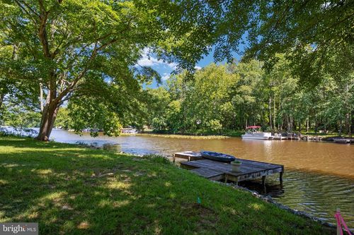 448 Lake Caroline Dr, Ruther Glen, VA, 22546-5032 | Card Image