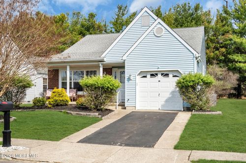 27 Abergele Dr, Toms River, NJ, 08757-6600 | Card Image