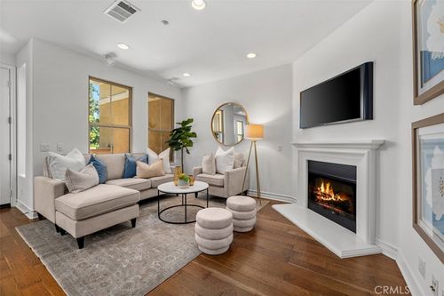 180 Guinevere, Irvine, CA, 92620-3819 | Card Image