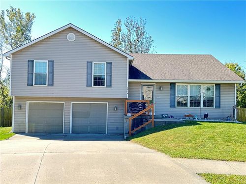 8416 N Winfield Ave, Kansas City, MO, 64153-2892 | Card Image