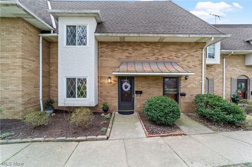 3-8228 Deepwood Boulevard, Mentor, OH, 44060 | Card Image