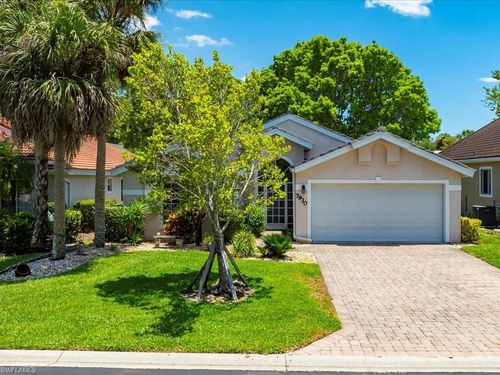 7930 Wexford Dr, NAPLES, FL, 34104-7447 | Card Image