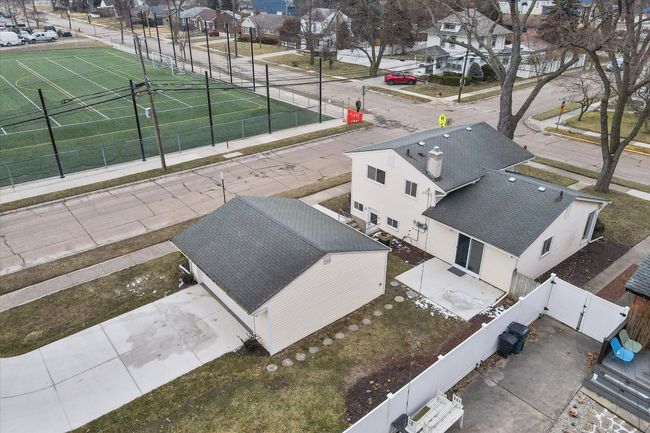 202 Broadacre Ave, House other with 3 bedrooms, 2 bathrooms and null parking in Clawson MI | Image 29