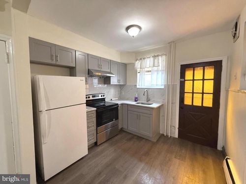 2528 S Beulah St, PHILADELPHIA, PA, 19148-4519 | Card Image