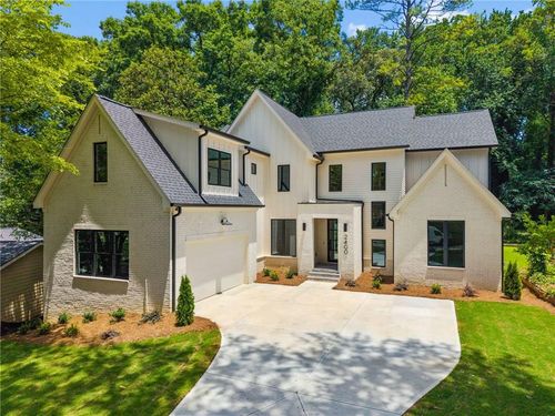 2400 Burch Cir Ne, Brookhaven, GA, 30319-3906 | Card Image