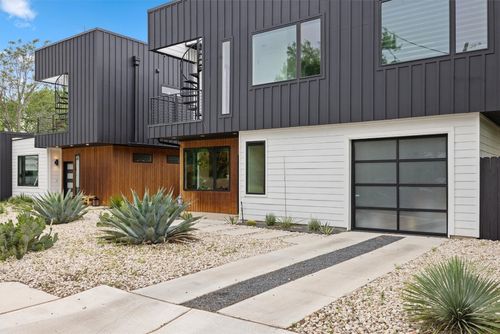 1-6002 Ponca St, Austin, TX, 78741-2335 | Card Image