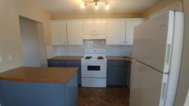 4504 47 St, Home with 2 bedrooms, 1 bathrooms and 2 parking in Innisfail AB | Image 7