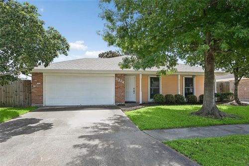 3334 Grandwood Blvd, Kenner, LA, 70065-3936 | Card Image