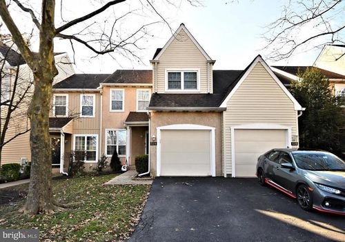 518 Country Club Dr, LANSDALE, PA, 19446-1465 | Card Image