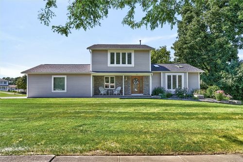 79 Markie Dr E, Gates, NY, 14606-4561 | Card Image