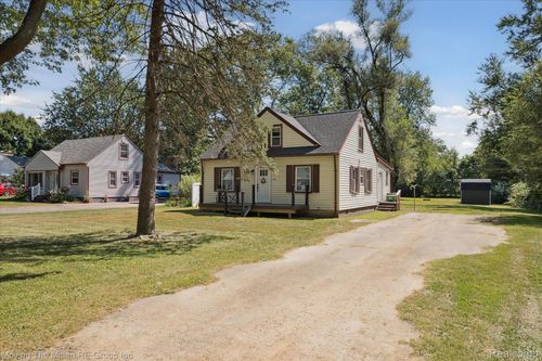 46695 Ayres Ave, Van Buren Twp, MI, 48111-1201 | Card Image