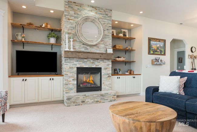 311 River View Dr, Home with 7 bedrooms, 3 bathrooms and 3 parking in Marsing ID | Image 7