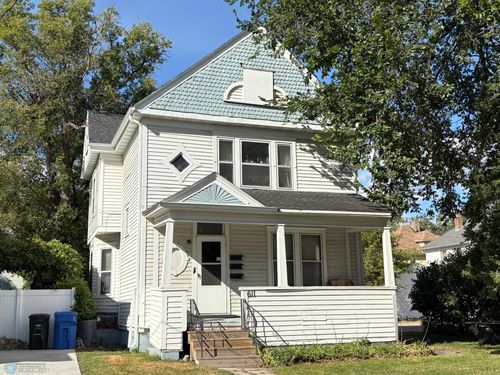 611 9th Ave N, Fargo, ND, 58102-3666 | Card Image