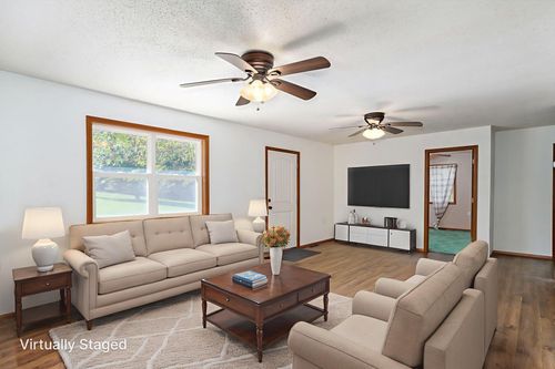 16033 Lawrence 2050, Miller, MO, 65707-7112 | Card Image